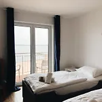 Relax Place & Restaurant Hotel Zegrze Poludniowe
