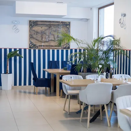 Szálloda Relax Place & Restaurant Zegrze Poludniowe