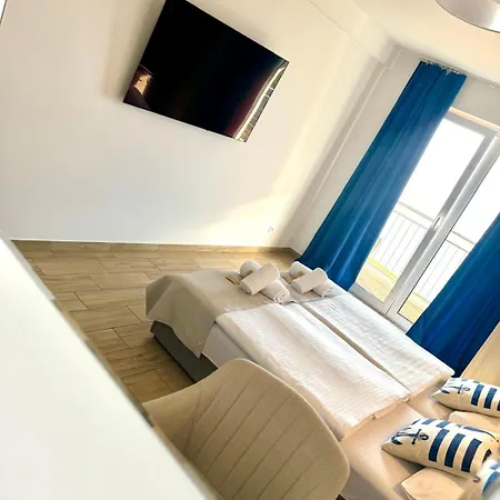 Relax Place & Restaurant * Zegrze Poludniowe