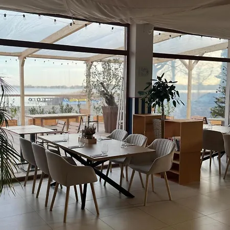 Relax Place & Restaurant Hotel *